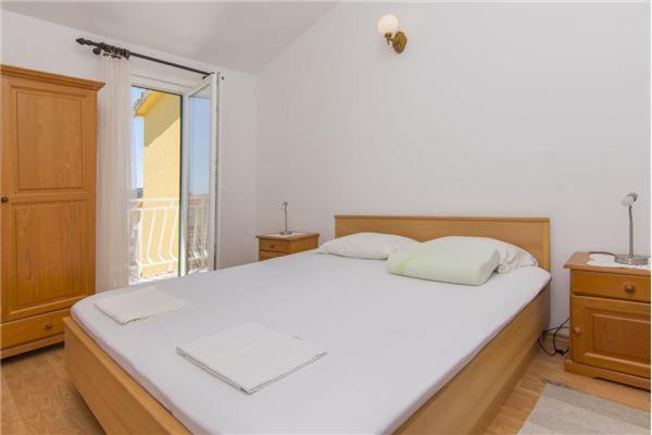 Apartments Selma Biograd Na Moru Ngoại thất bức ảnh